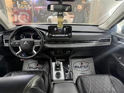 ميتسوبيشي اوتلاندر